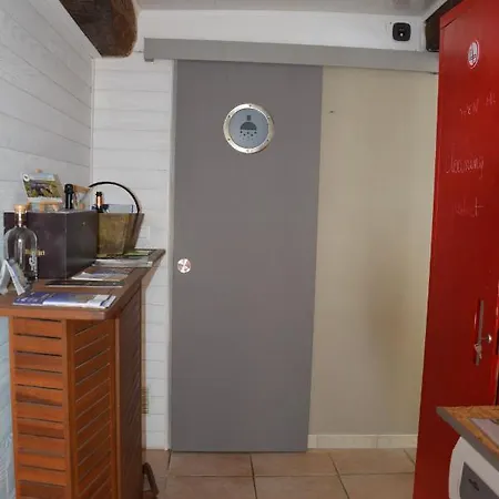 Au 1894 Grand Cru Διαμέρισμα *