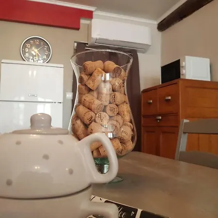 Au 1894 Grand Cru Διαμέρισμα